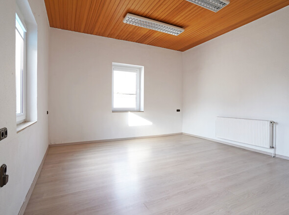 Büro 2 (2)