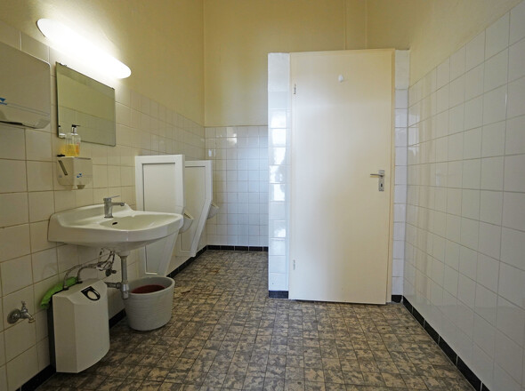 WC 2
