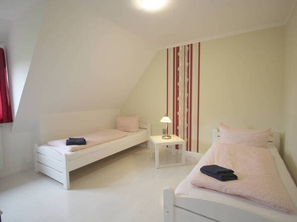 2. Schlafzimmer DG-Wohnung