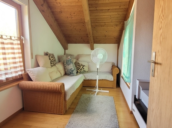 DG Kinderzimmer-Büro