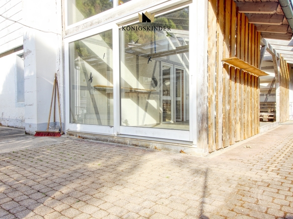 Eine Terrasse im Dornröschenschlaf 