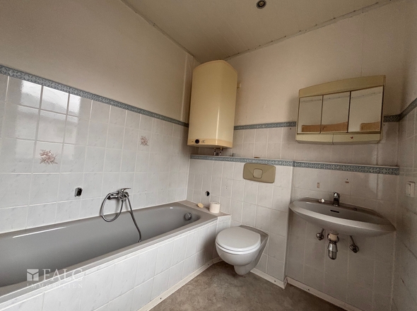 Obergeschoss Badezimmer unsaniert
