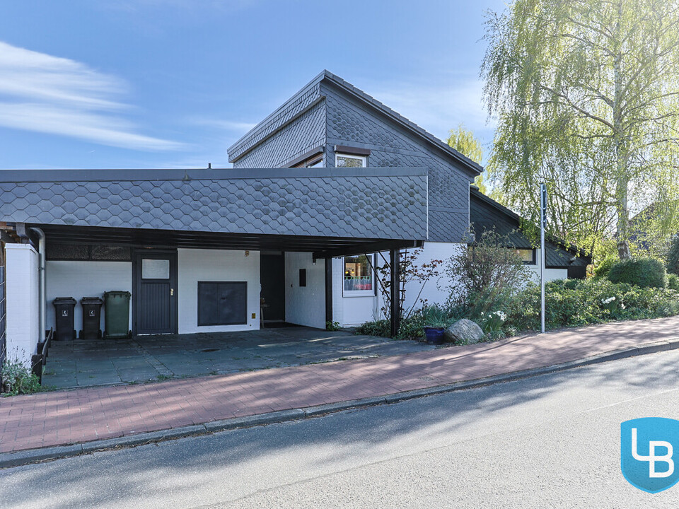 Straßenansicht