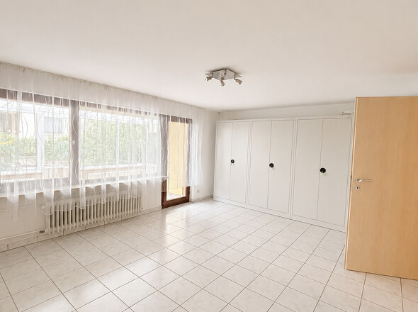 Zimmer groß UG