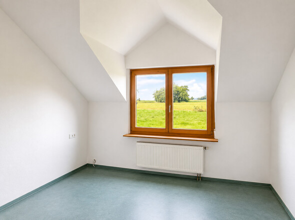 Schlafzimmer 1 DG