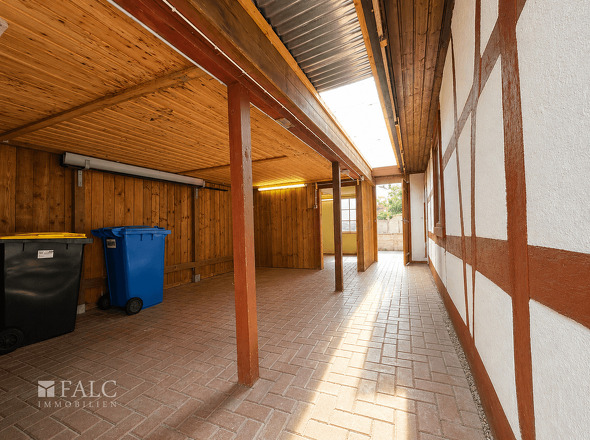 Garage mit Werkstatt