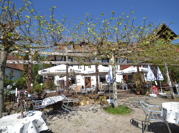 Haus Nr. 2a -Biergartenbereich
