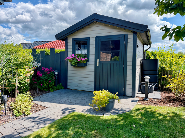 kleine Gartenhütte