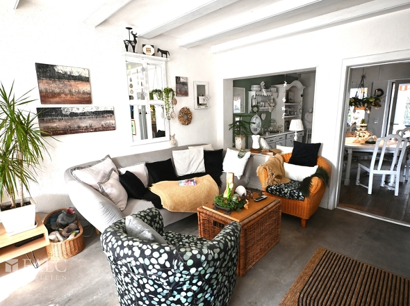 EG-Blick ins Wohnzimmer