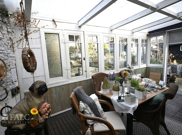 überdachte Terrasse