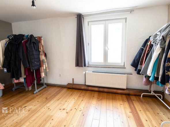 Büro/Ankleidezimmer