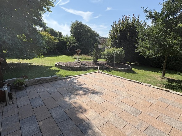 Terrasse im wunderbaren Garten