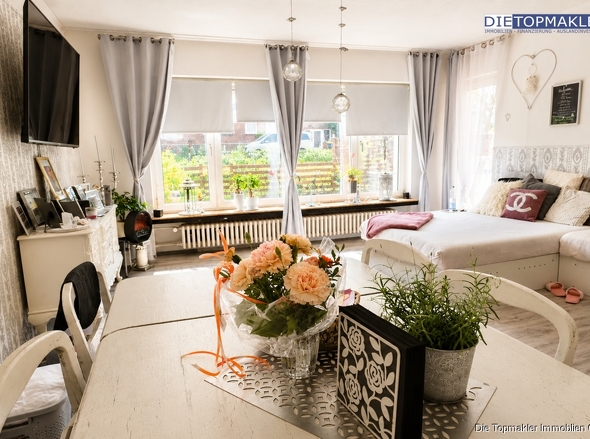 Wohnzimmer im Erdgeschoss Nr.2.