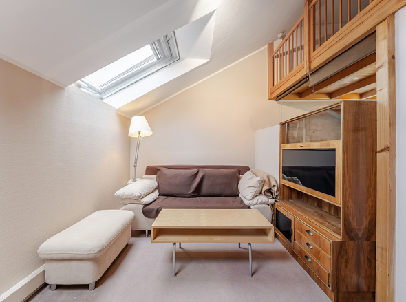 Wohn-/ Schlafzimmer 3