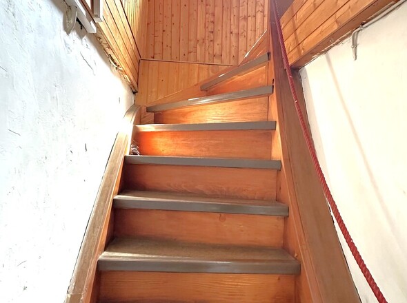 Treppe ins 2. Obergeschoss
