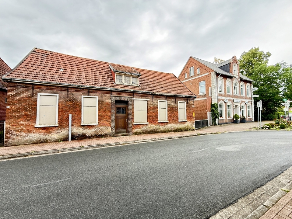 Wohnhaus und Hotel