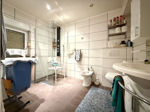 Bad Wohnung 1