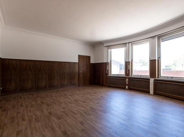 EG: Büro 4