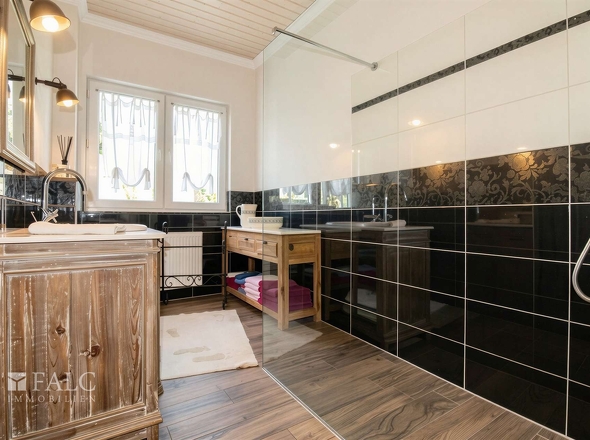Badezimmer Erdgeschoss