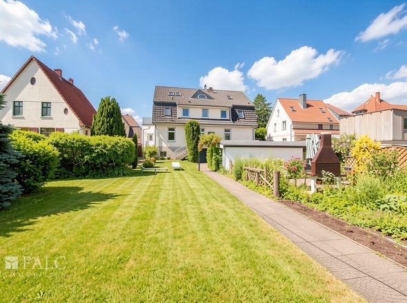Rückansicht mit Garten