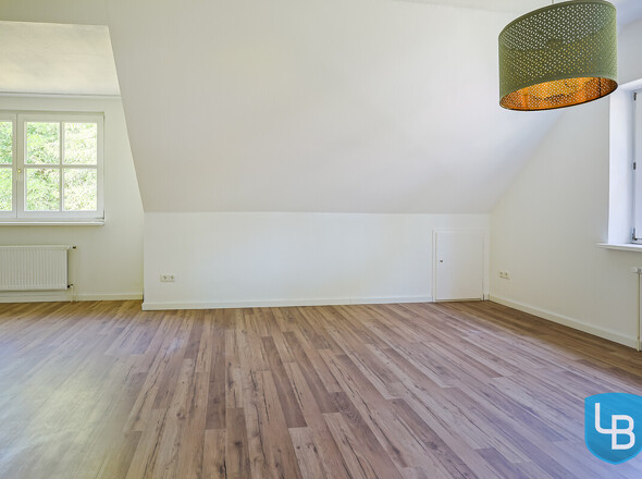 Großes individuell nutzbares Zimmer