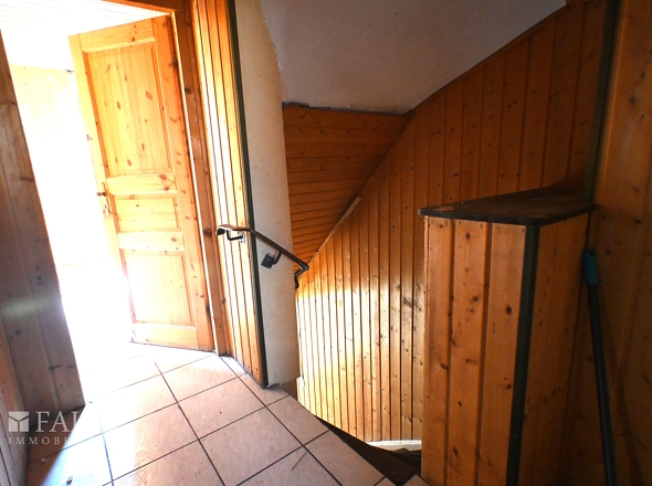 Flur mit Treppe