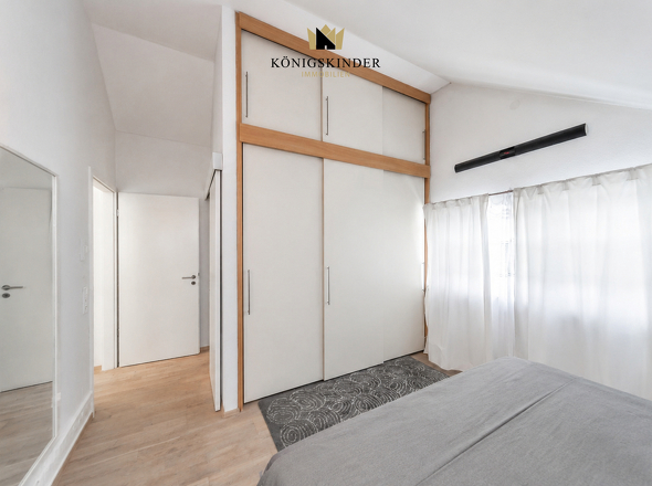 DG Elternschlafzimmer mit Bad en suite