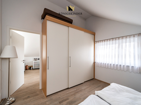 DG Gästezimmer mit Zugang Empore