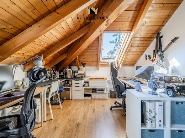 Kinderzimmer/Büro