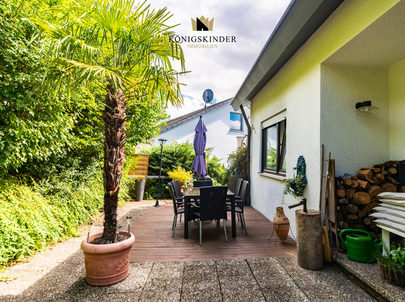 Eingang Haus mit Terrasse