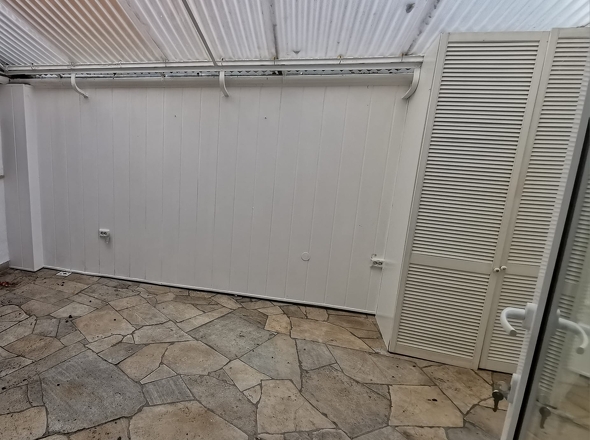 1.OG-links-überdachte Terrasse