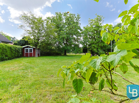 Garten neben dem Haus