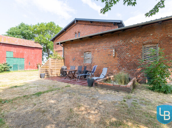 Terrasse hinter dem Haus