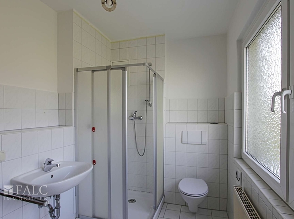 Bad mit Dusche