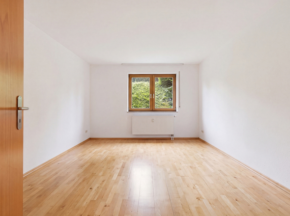 2. Zimmer (Möblierung entfernt)
