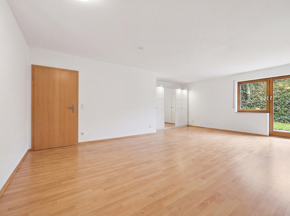 Schlafzimmer (Möblierung entfernt)
