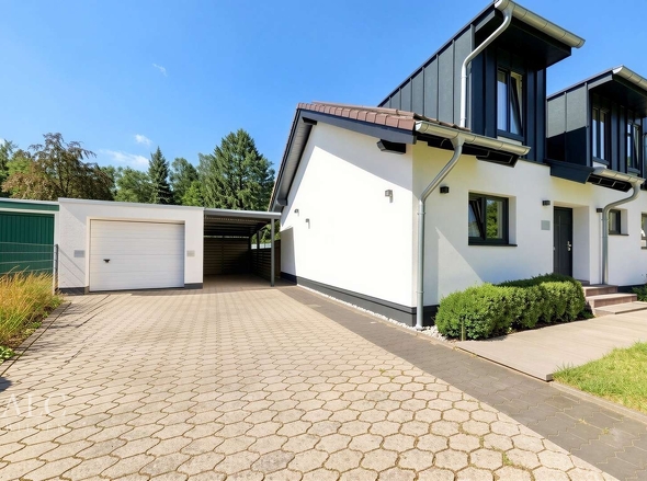 Garage + Carport