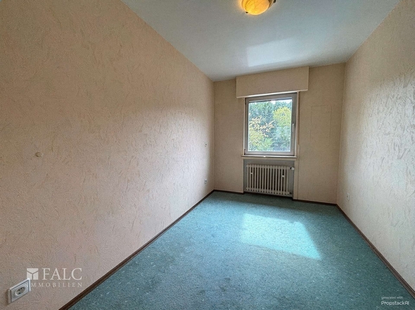 Zimmer 1 OG- (KI leergeräumt)