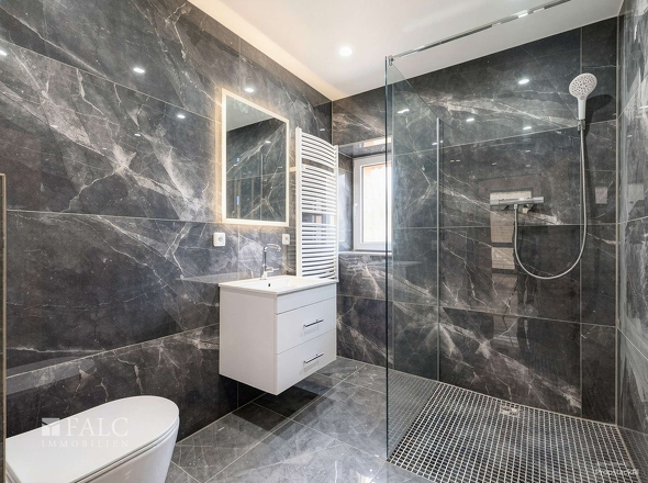 Badezimmer EG