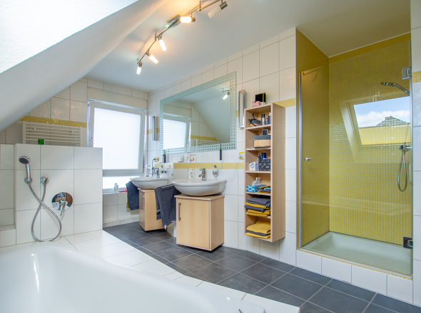 11160 Badezimmer OG (1)