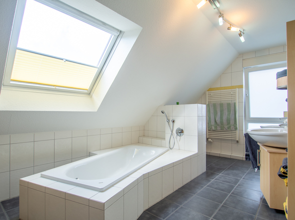 11160 Badezimmer OG (2)