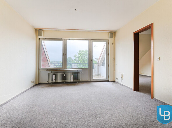 ... mit Zugang zum/zur Balkon/Loggia ... 