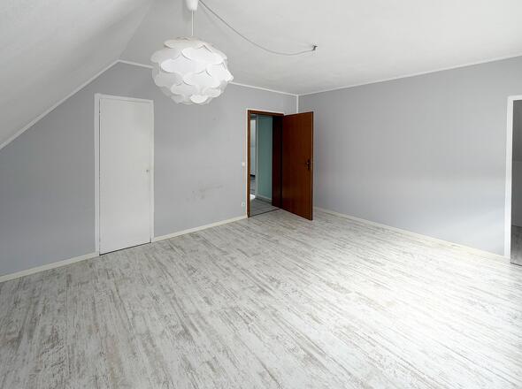 Elternschlafzimmer - aktueller Leerzustand