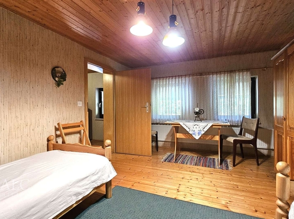 Schlafzimmer (Haus 2)