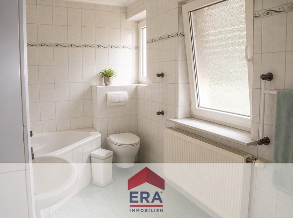 Badezimmer / EG Wohnung