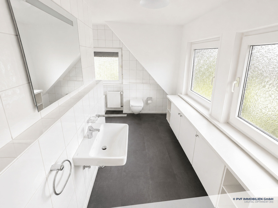 Badezimmer (OG)