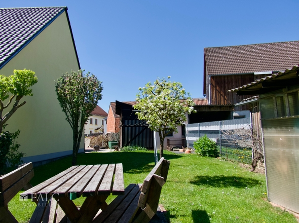 Garten 1 von 2