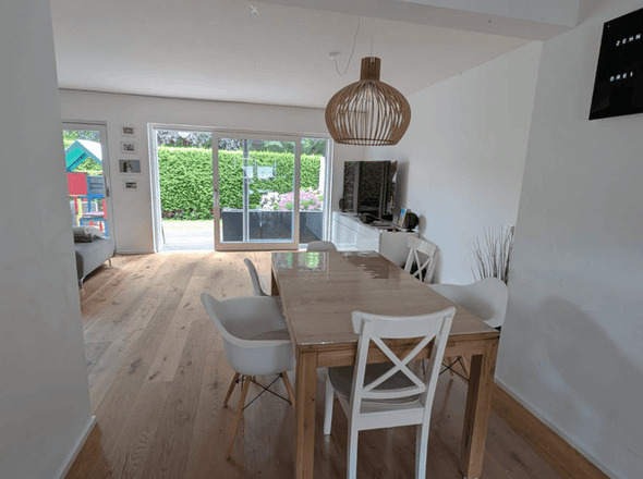 Wohnzimmer mit Esszimmer
