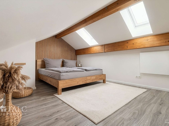 Schlafzimmer im DG