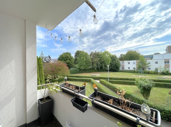 Sonnenbalkon mit Blick ins Grüne